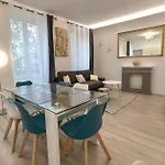Deluxe Design - Center Cosy Apartamento *