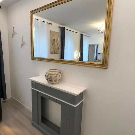 Deluxe Design - Center Cosy *