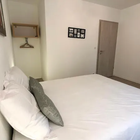 Deluxe Design - Center Cosy *