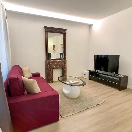 Deluxe Design - Center Cosy Apartment