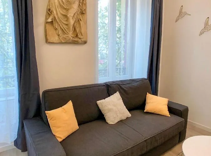 Deluxe Design - Center Cosy Daire *