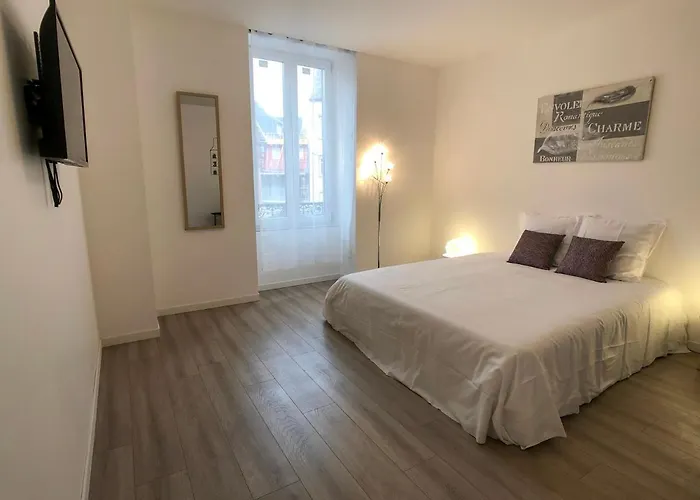 Deluxe Design - Center Cosy Apartment